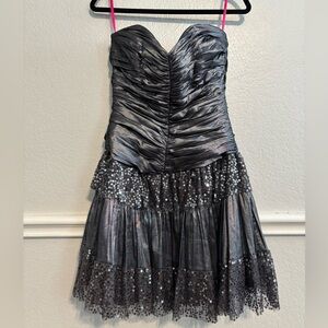 BETSEY JOHNSON Silver Ruched Pleated and Sequin Sweetheart Prom Dress. Size 12